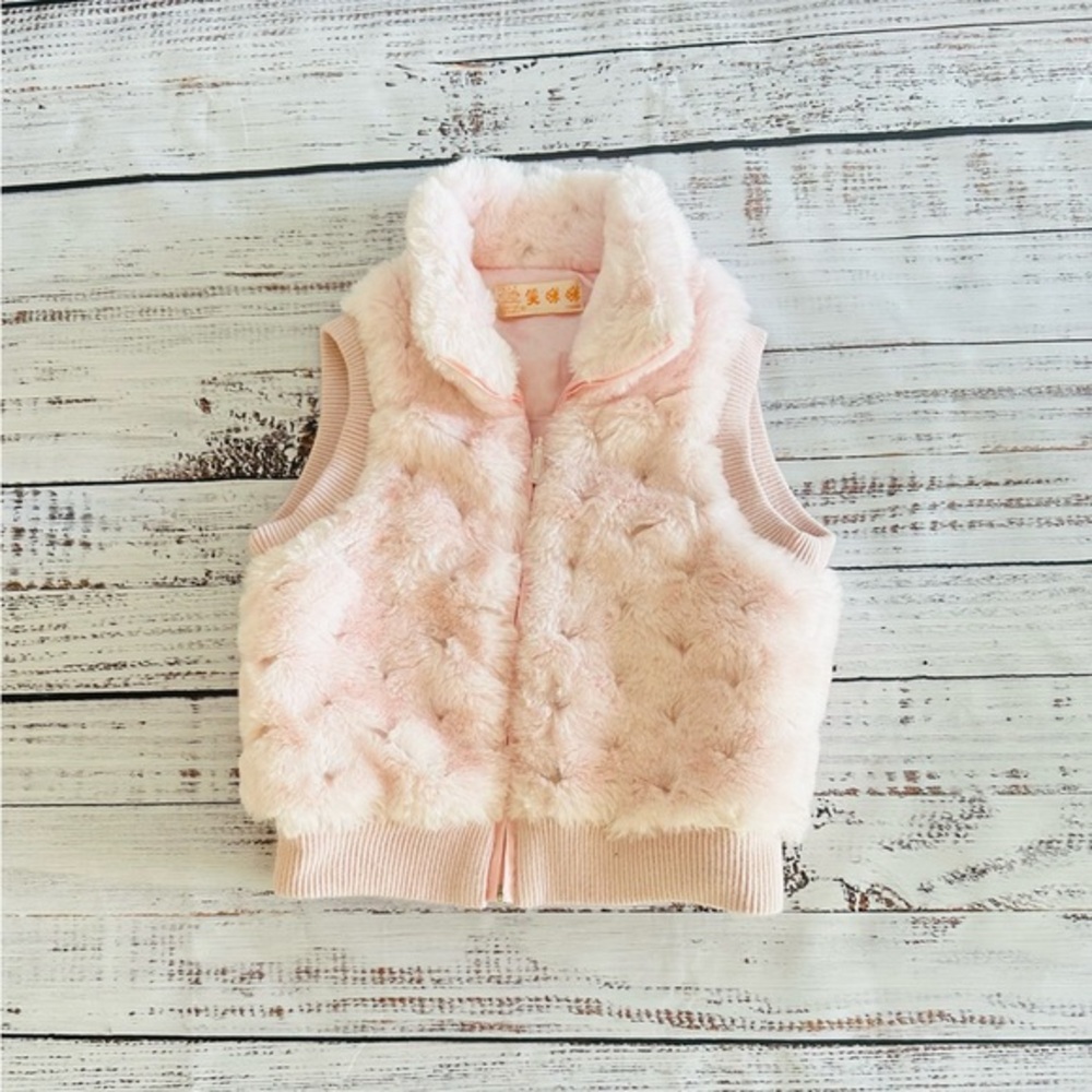 Girls pink fluffy vest! Size 6